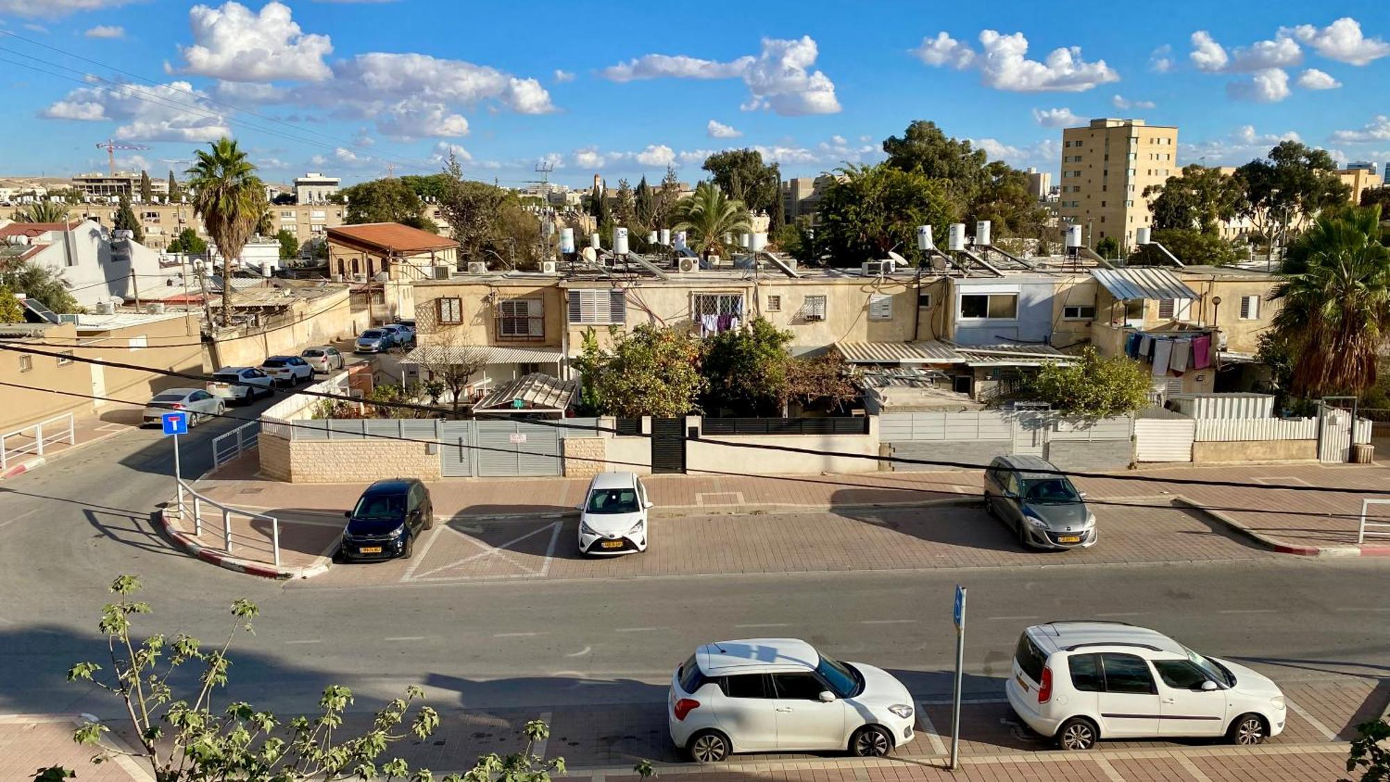 דירה יפיפיה! מיקום מעולה! אוניברסיטת בן גוריון, סורוקה, שוק, פארק! Διαμέρισμα Μπερ Σεβά Εξωτερικό φωτογραφία